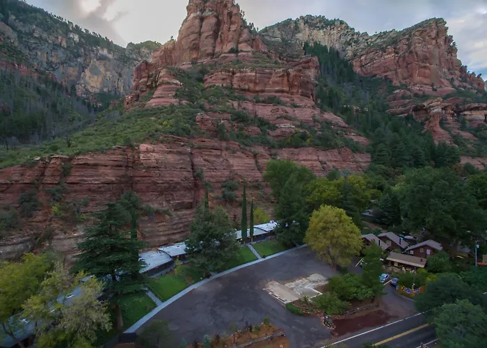 Destination Oak Creek Unit 1 Hotel