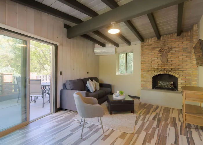 Destination Oak Creek Unit 1 Hotel *